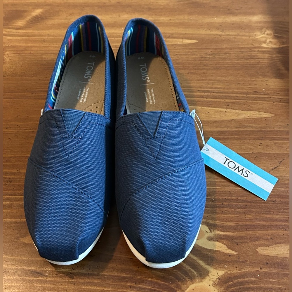 NWT TOMS Classic Alpargata Blue Slip-On Shoes, Women's 9